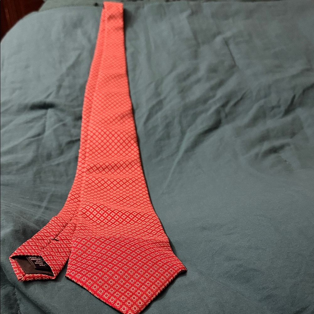 Brooks Brothers Burgundy-Red Pure silk printed Tie